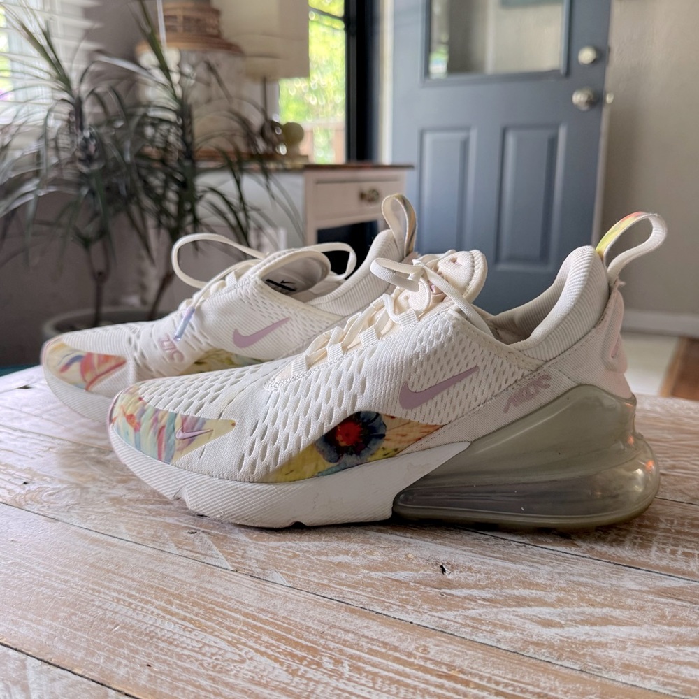 🦄RARE Nike Air Max 270👟 ~8.5